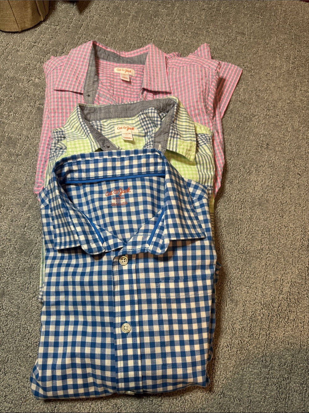 3 boys Cat & Jack Gingham Button-Down Shirts - Blue & White short sleeve
